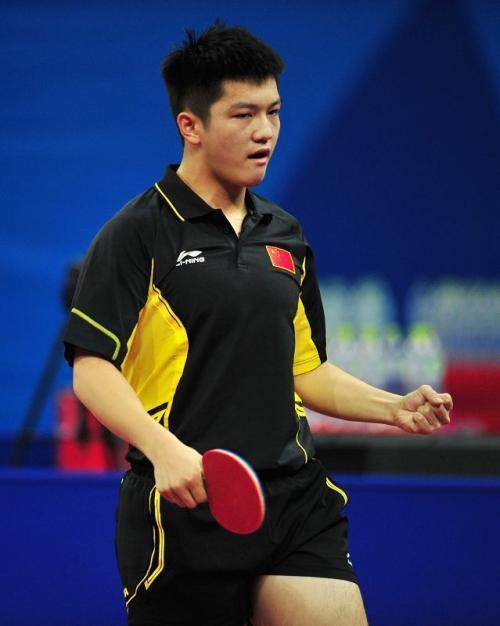 逼近甚至挑 逼近甚至挑