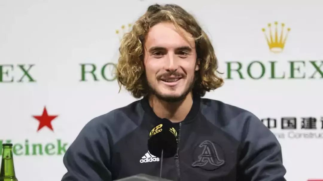 也折射了球 也折射了球