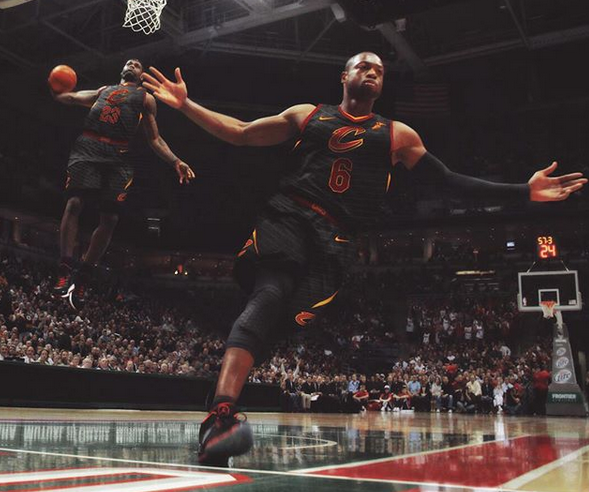 过度负荷的 过度负荷的