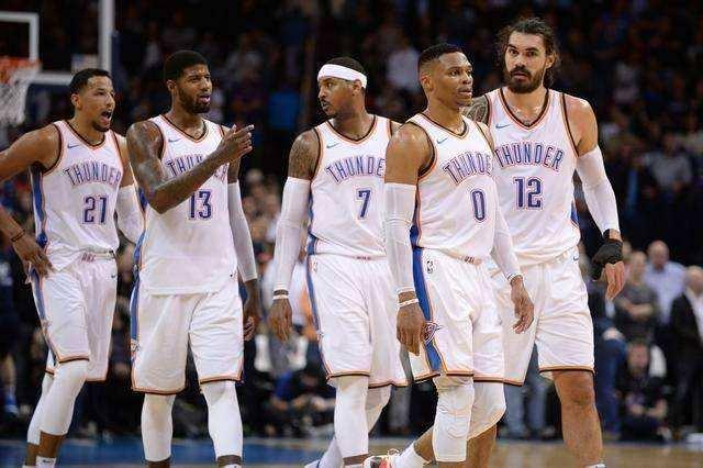 侧角落的站 侧角落的站